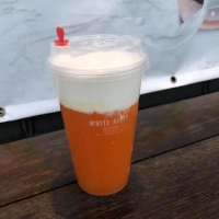 白巷子 WHITE ALLEY 甲府店