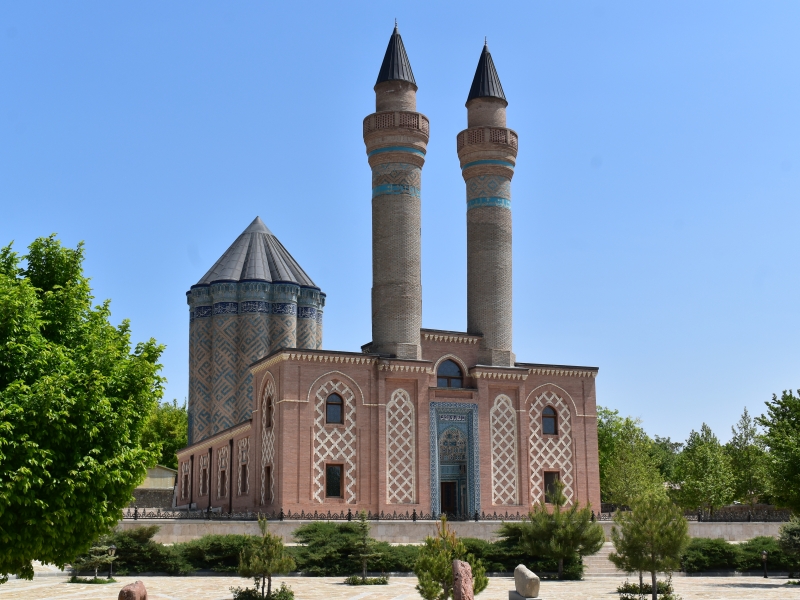 カラバグラル村