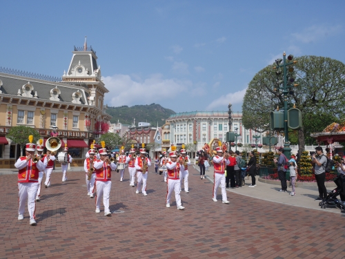 東京ディズニーランドと何がちがうの 行く前に知っておきたい 香港ディズニーランドの魅力