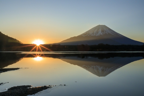 日の出 a80b082e583f0ef261300bf4ea432f