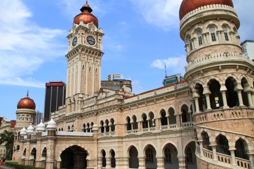 日本とクアラルンプールの時差は 1時間 クアラルンプールへの飛行時間は