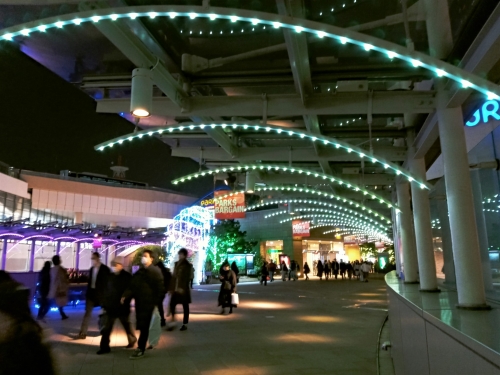 大阪 無料でも見ごたえ充分 なんばパークスのイルミネーション