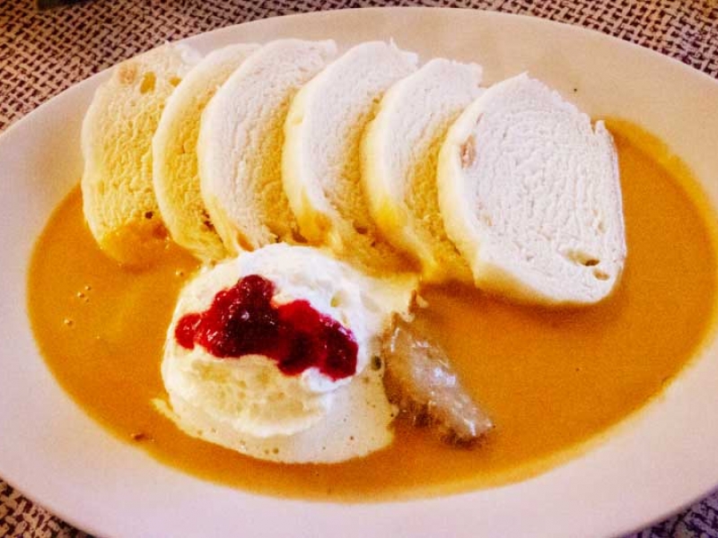 海外レシピを楽しもう チェコ料理クネドリーキの作り方