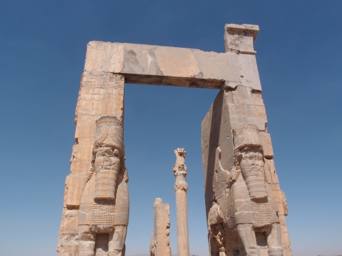 イラン 古代オリエント人のレリーフは必見 ペルシア帝国時代の遺跡 ペルセポリス