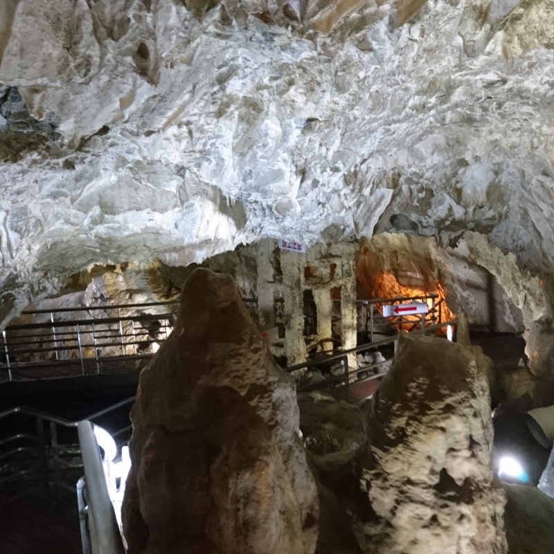 1億5千万年前から続く神秘世界！北海道指定天然記念物・当麻鍾乳洞