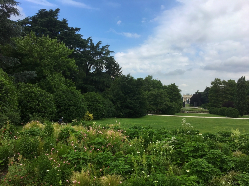 ミラノ 緑豊かな センピオーネ公園 と インドロ モンタネッリ公共庭園 を散歩しよう