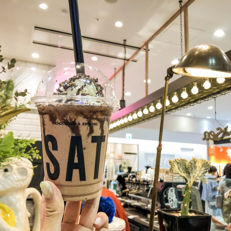 札幌駅近 チョコレート専門店のカフェ Saturdays Stand