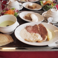 渋谷ランチのおすすめ 春秋 文化村通店で有機野菜をたっぷりいただく