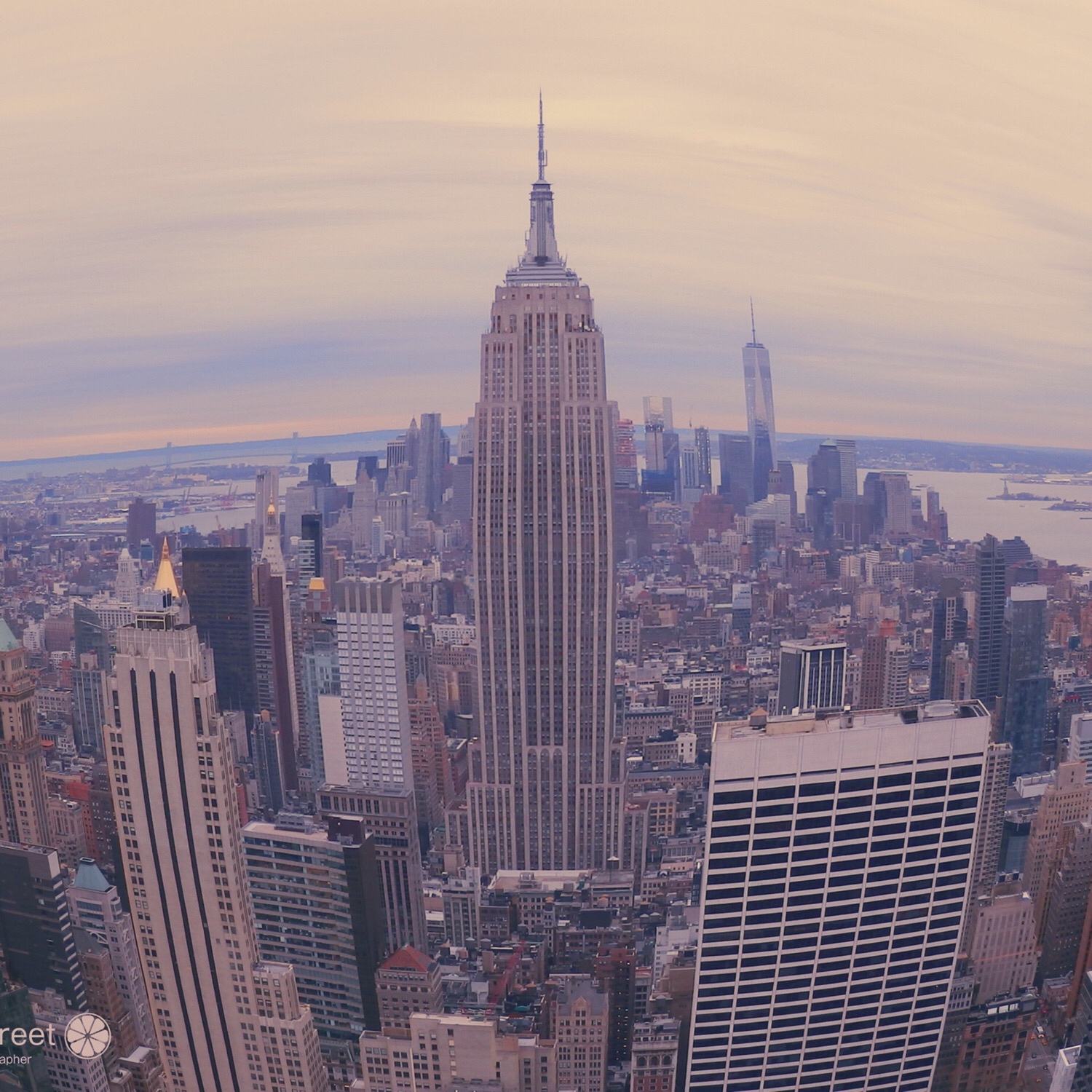 マンハッタンの写真（朝を迎えるマンハッタン） ｜ トリップノート