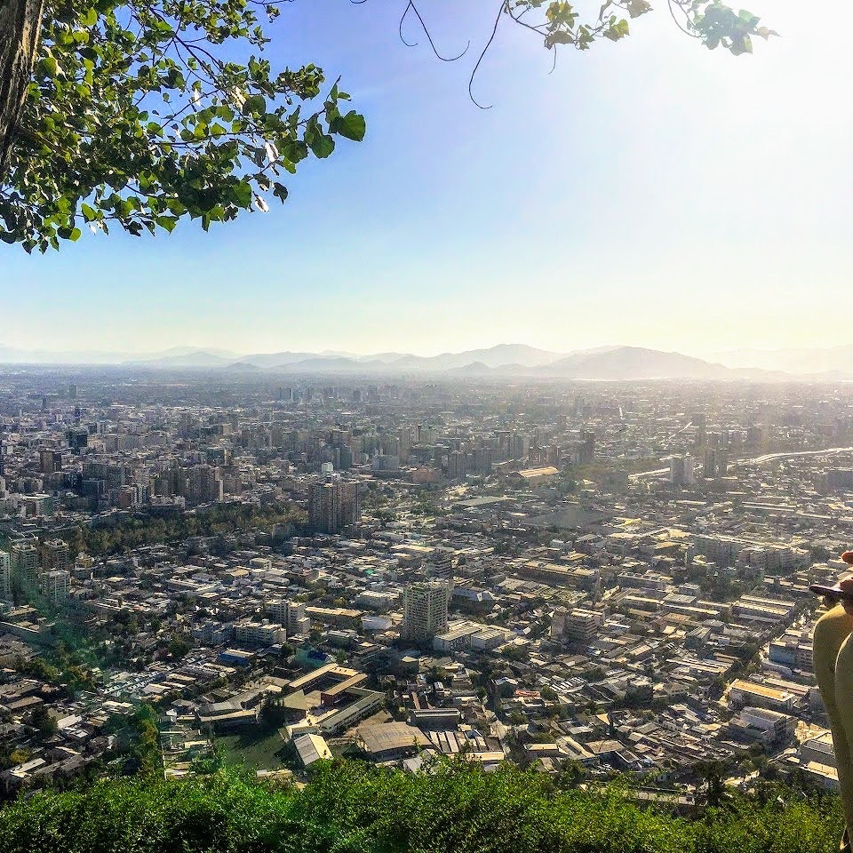 サン・クリストバルの丘の写真（チリ、サンティアゴ。サン・クリストバルの丘からサンティアゴ...） ｜ トリップノート