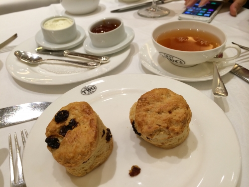 月餅の箱　マリーナベイサンズ　カトラリー　ボックス 月餅の箱 マリーナベイサンズ カトラリー ボックス