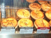 パイフェイス ピットストリート店