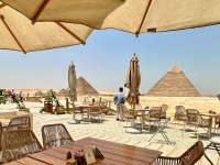 ナイン ピラミッド ラウンジ